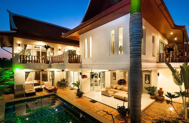 Villa downstairs includes private pool Beautifull Villa Pattaya