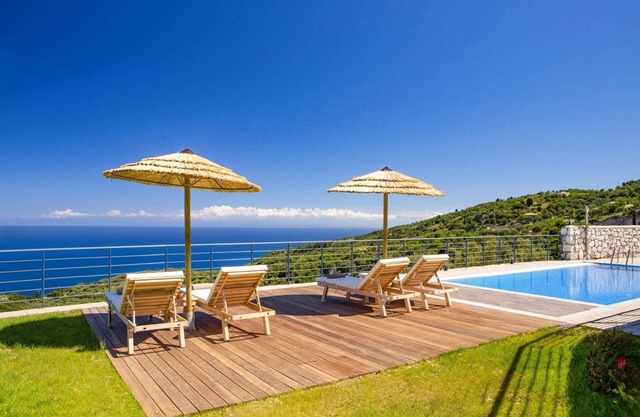 Villa Drimonas Erato by Villa Plus