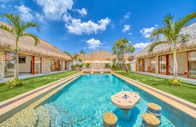 Villa El Gaucho: Brand New 9BDR, Prime Location