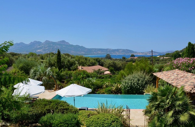 Villa Gabrielle - Beautiful sea view with pool