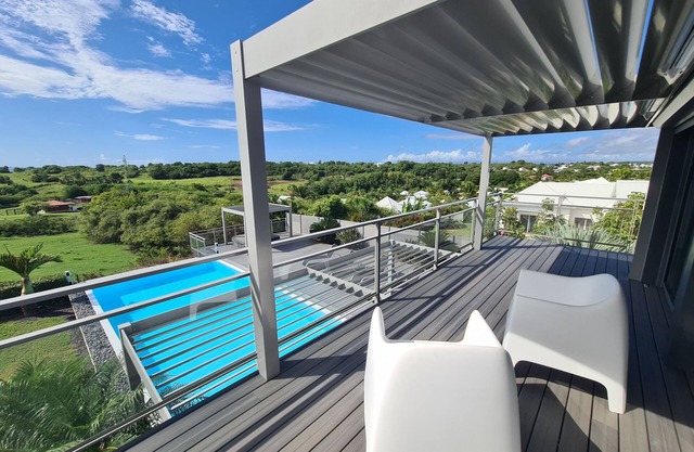 villa HX high standing, swimming pool, beach, seen sea since the continuation