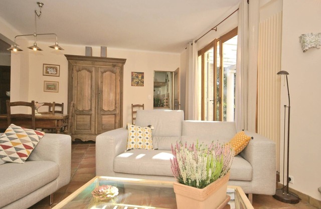 Villa in Crillon-le-Brave near Mont Ventoux