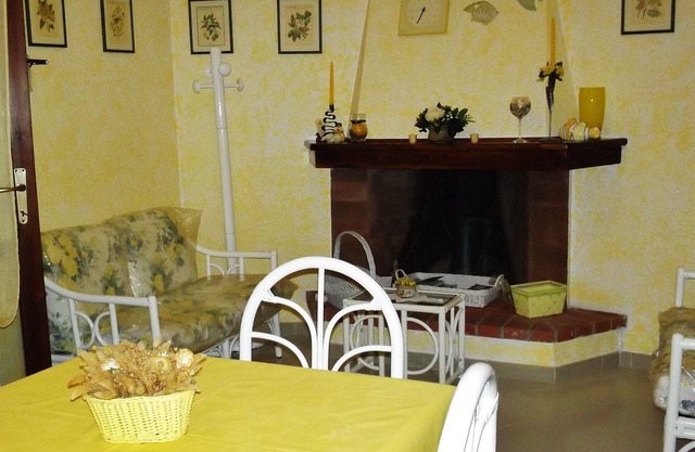 Villa in fenced Residence and with the guardian