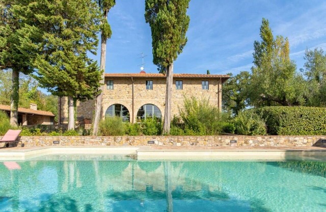 Villa in Montaione with 8 bedrooms sleeps 16