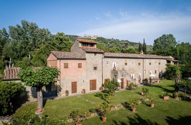 Villa in Tuscany with Private Pool & BBQ