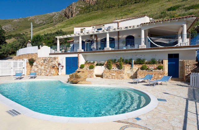 Villa Olimpia 6+2, Emma Villas