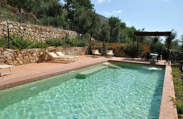 Villa Itri (Panorama) - Apartment with shared pool