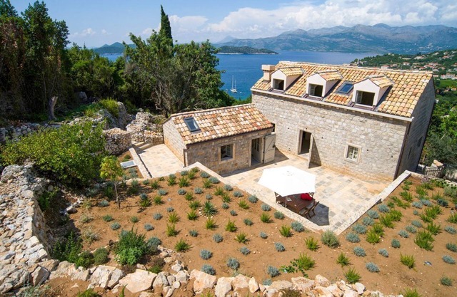 Villa Jahta - Six Bedroom Villa, Sleeps 14