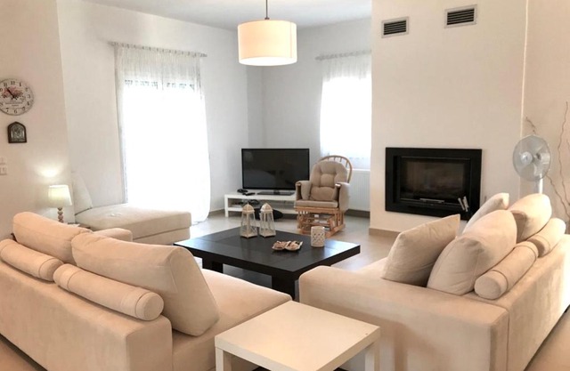 Villa Korais Luxury 3br apt with sea view
