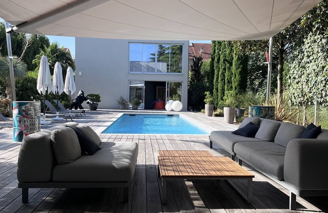 Villa "korlea" Avec Piscine Centre AIX LES Bains Ideal Pour Vacances EN Famille