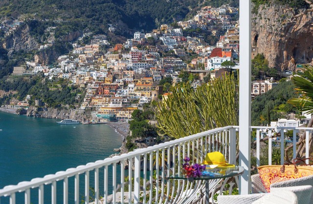 Villa Le Sirene with Private Jacuzzi, Sea View