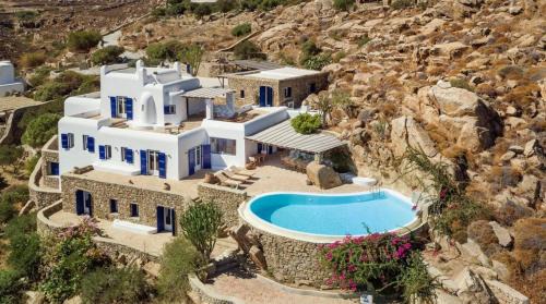 Villa Leo - Sea View Elegance and Infinity Pool