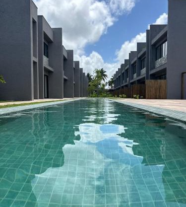 Villa Manah toque