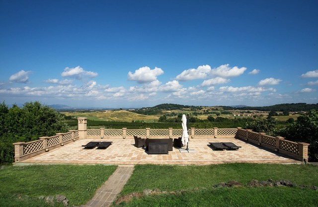 Villa Margot Sutri a stone's throw from golf!