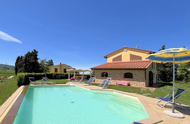 Villa Marina with private pool, Borgo del Silenzio