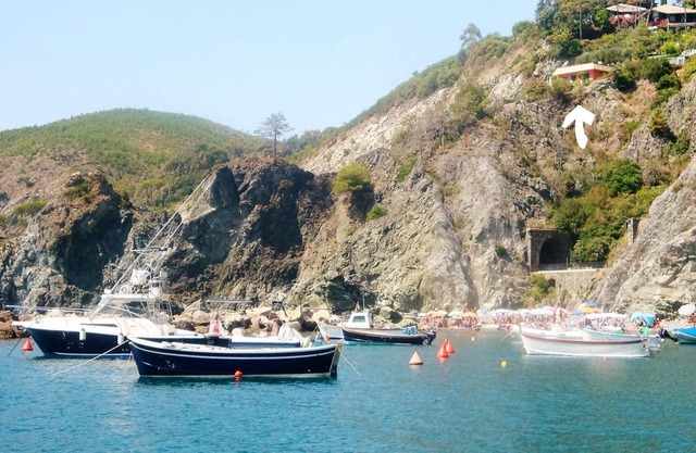 VILLA MARTA ONLY SEA & SKY TOTAL DISINFECTION CITRA CODE: 011005-LT-0047