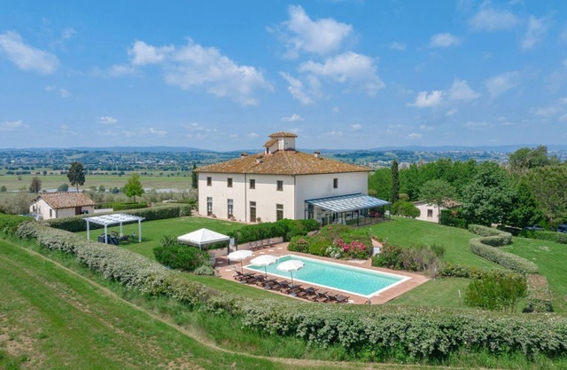 Villa Mimi - Nine Bedroom Villa, Sleeps 18