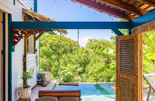 Villa Niaouli zen atmosphere and lush nature