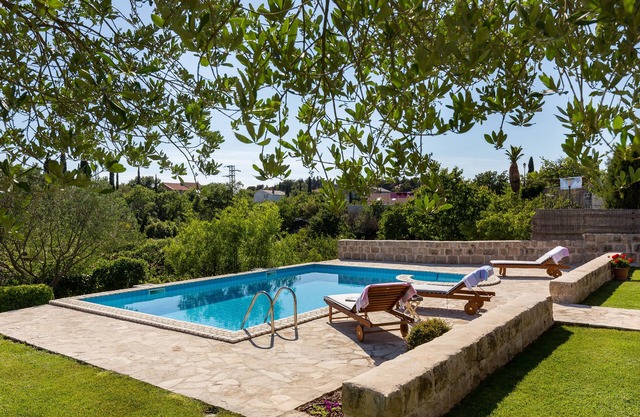 Villa Nina-heated private pool 3bdm (6+2 kids) villa near Dubrovnik