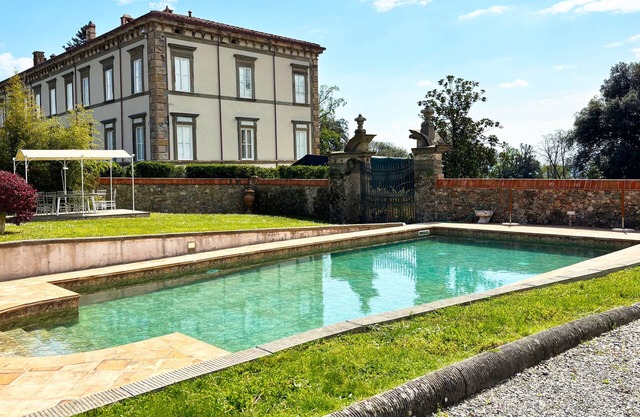 Villa Orlando Lux with Private Pool in Lucca by TuscanyWeGo