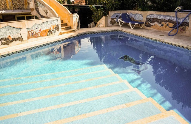 Villa 'Picasso' with Private Pool, Wi-Fi and Air Conditioning