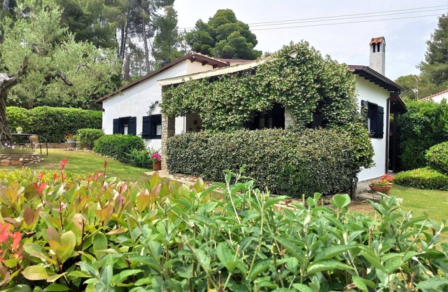"Villa Pigadi" beach vacation house,family friendly,Nikiti Halkidiki
