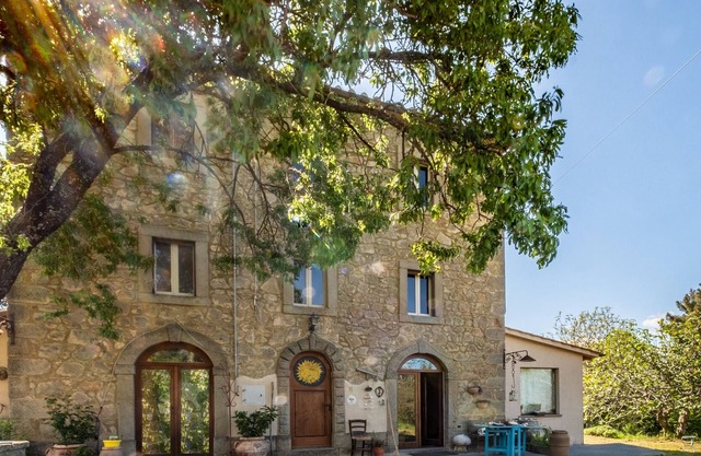 Villa "Podere la Pianella" with Private Garden & Wi-Fi