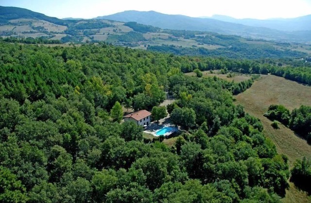Villa Pruneto with pool in the Tuscan hills
