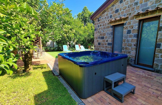 Villa Romantic Garden - My Rental Homes