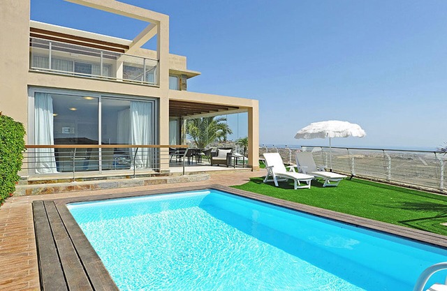 Villa Salobre Golfers 1