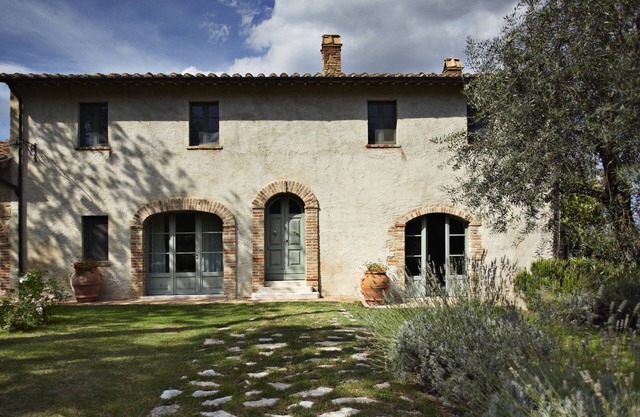 Villa San Francesco, a dip in the Tuscan Renaissance