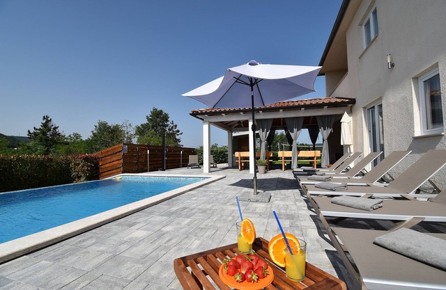 Villa Slap-Lovely house near the famous waterfall,with private pool and garden