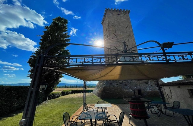 Villa Spelloissima - sleeps 11 - large exclusive pool + grounds