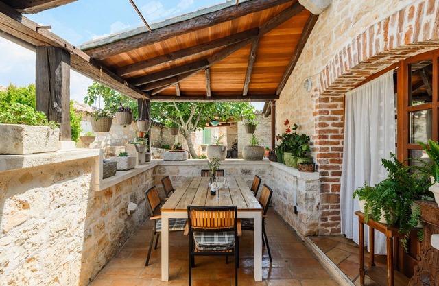 Villa Suna with private pool in Istrien