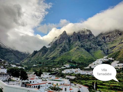 Villa Tamadaba Rural Home - Good WiFi, Pet Friendly, 5-min Drive to Beach