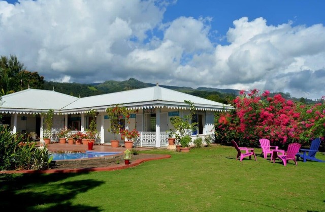 Villa Tangara - Faa'a - Tahiti - 3 bedrooms - pool and lagon view - 6 pers
