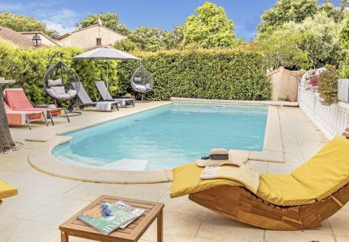 VILLA tous conforts avec Piscine privée et accès Plage