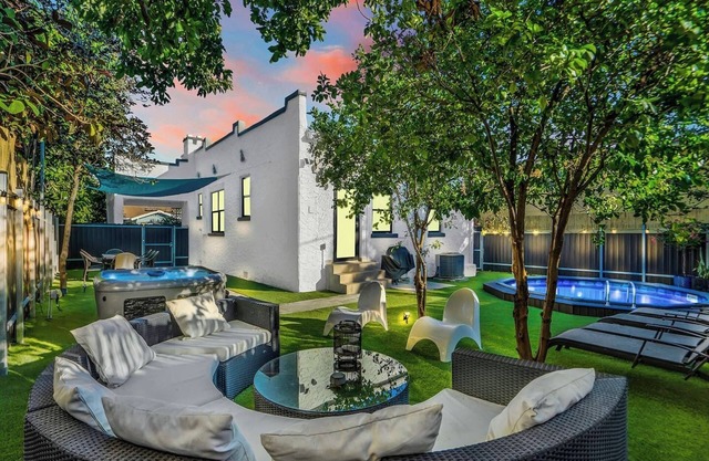 Villa Tranquillo | Calle Ocho | Pool & Hot Tub