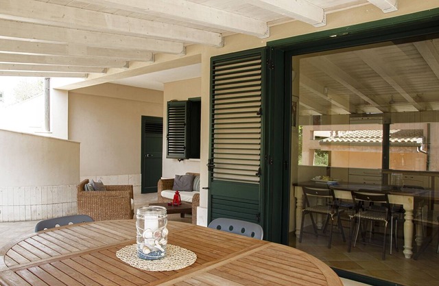 VILLA ULIVI a few minutes from the beach