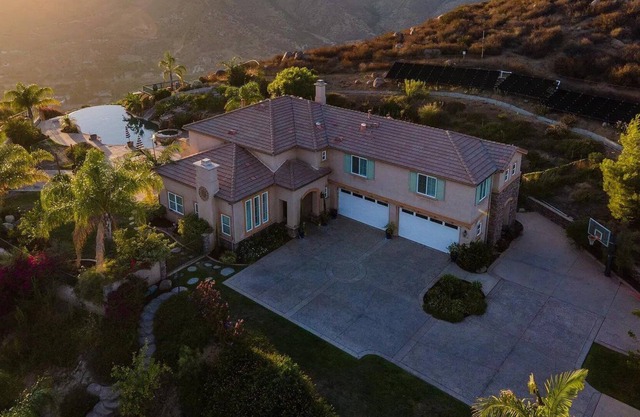 Villa w/ Pool, Sunset Views, Vineyard, +More