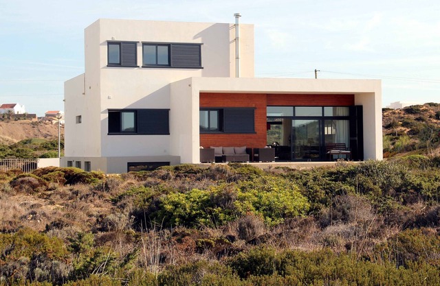 VILLA WITH A VIEW TO BEACH BORDEIRA