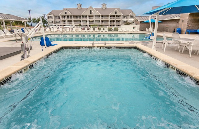 Villa with Access to 6 Pools | 18-Hole Mini-Golf