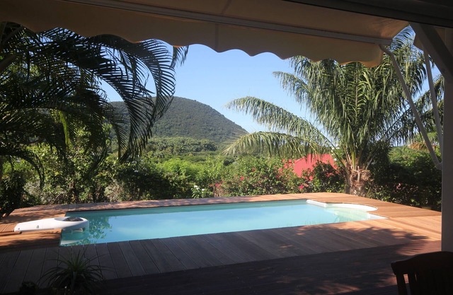Villa with pool 300m from Grande Anse beach, DESHAIES