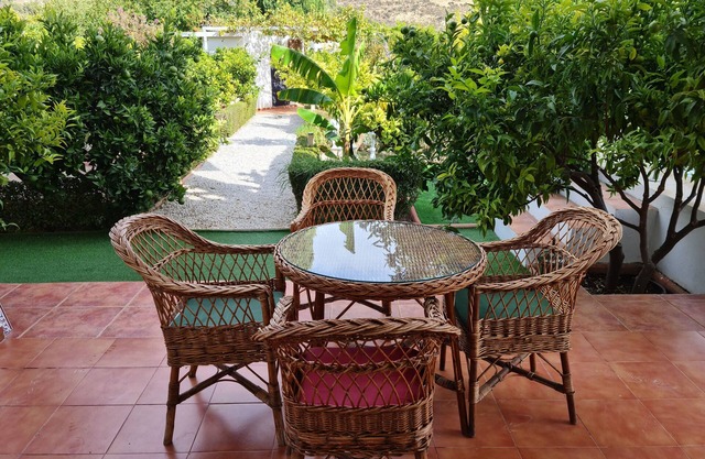 Villa with pool, air conditioning and Wi-Fi