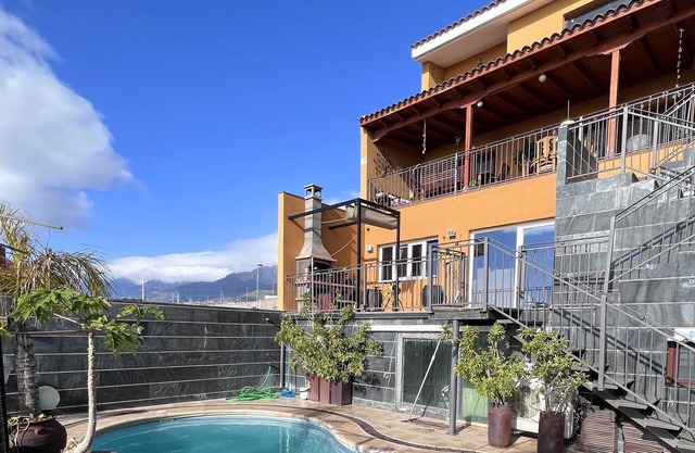 Villa with private pool, WIFI and BBQ