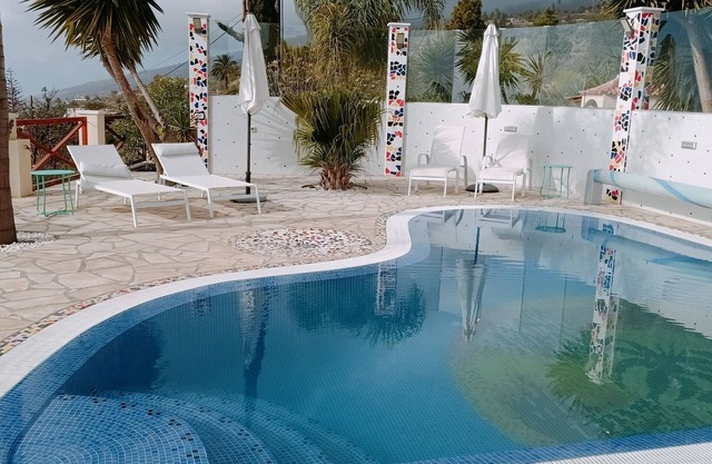 Villa with spectacular sea views, heated saltwater pool, dreamlike garden