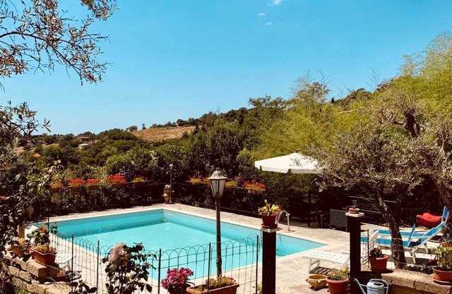 Villa with swimming pool and large garden, nestled in the hills of Maremma