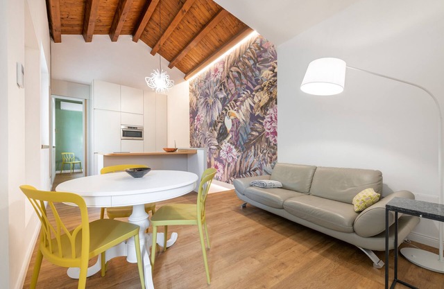 'Villalù - Appartamento Tucano' with Private Terrace, Wi-Fi and Air Conditioning