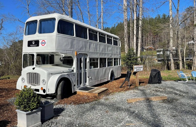 Vintage 1962 double decker bus on the creek, gas grill, fire pit, short walk to pool and playground, sleeps 4-5.