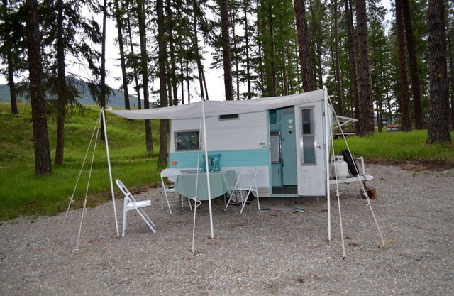 Vintage Camper Rental Perfect for Glamping in Montana